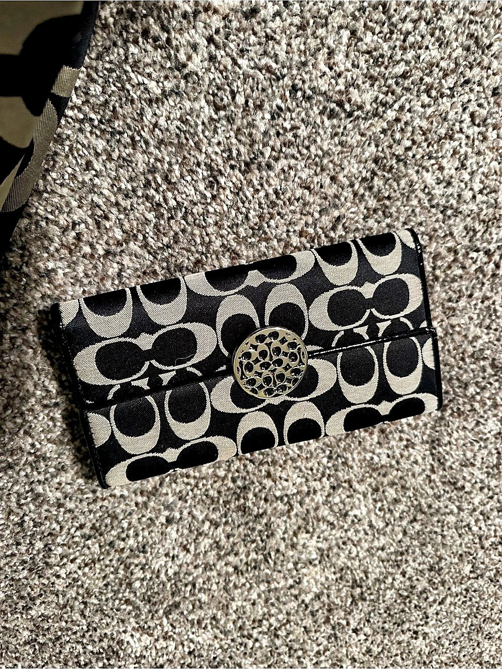 Coach Signature C Medallion Flap Wallet Black & White